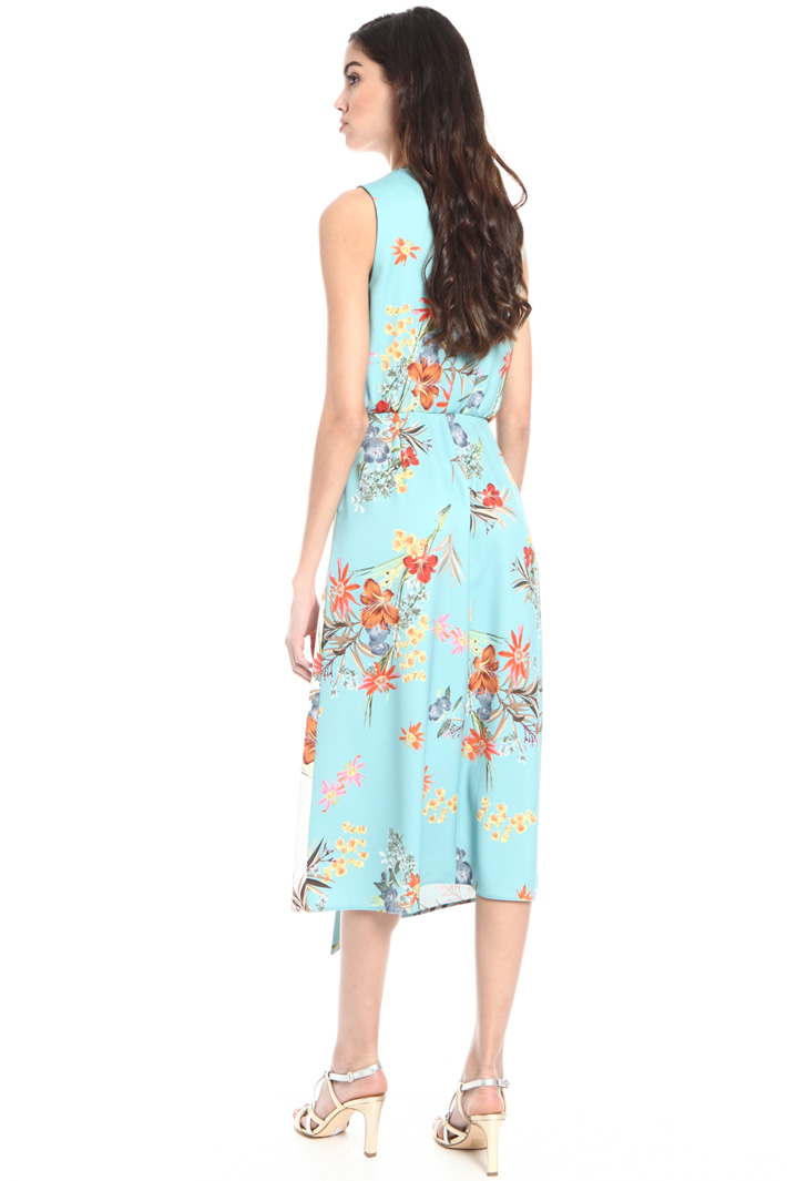 Asymmetrical satin dress Intrend Asymmetrical satin dress Intrend