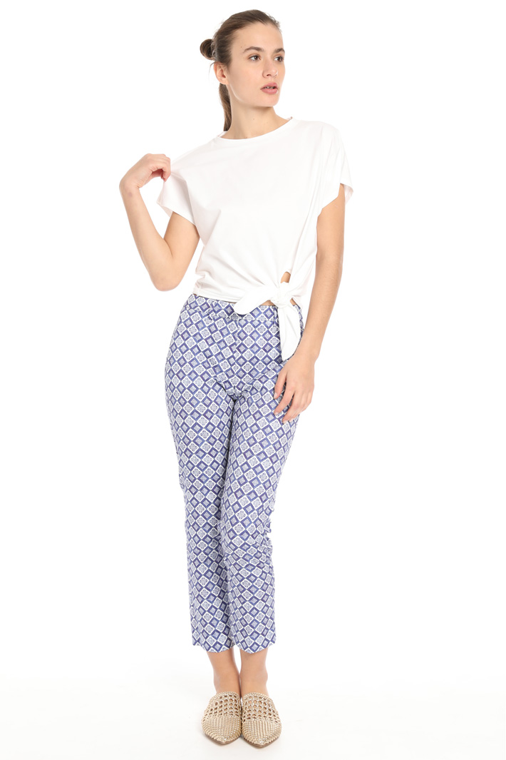 Knotted T-shirt Intrend Knotted T-shirt Intrend