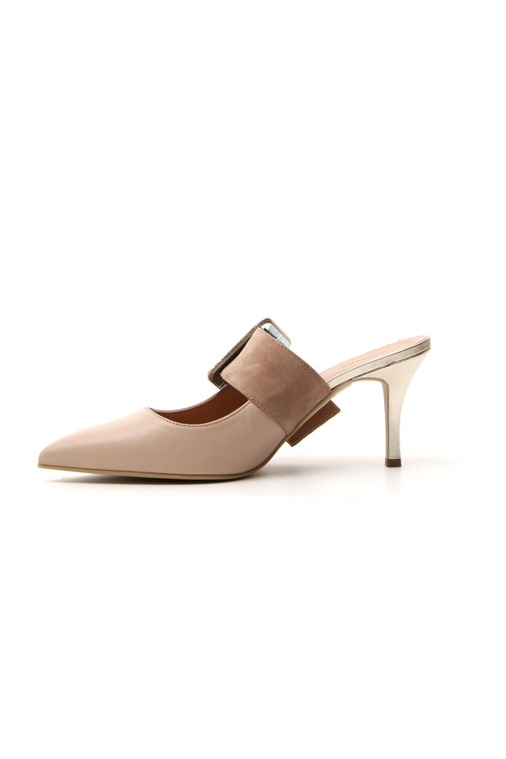 Leather sabot with buckle Intrend Leather sabot with buckle Intrend