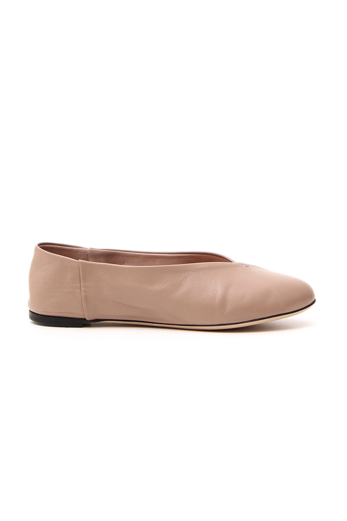 Soft leather ballerina
Intrend Soft leather ballerina
Intrend