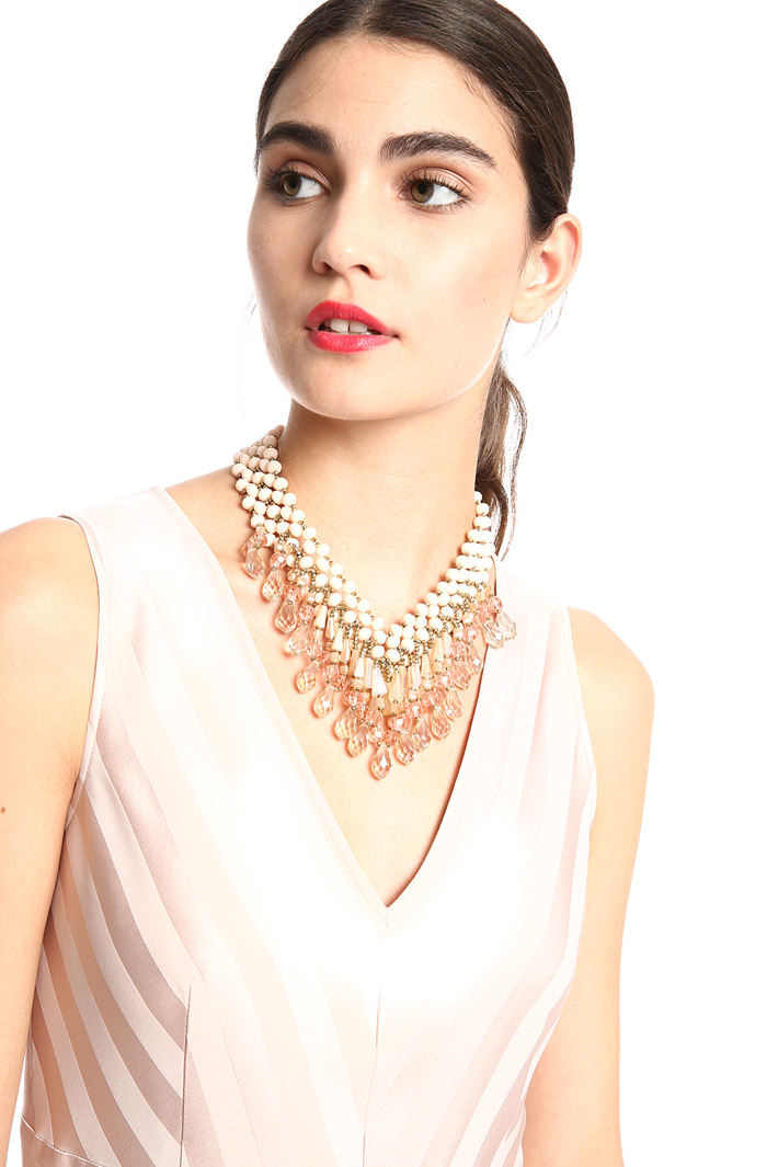 V-neck with jais
Intrend V-neck with jais
Intrend