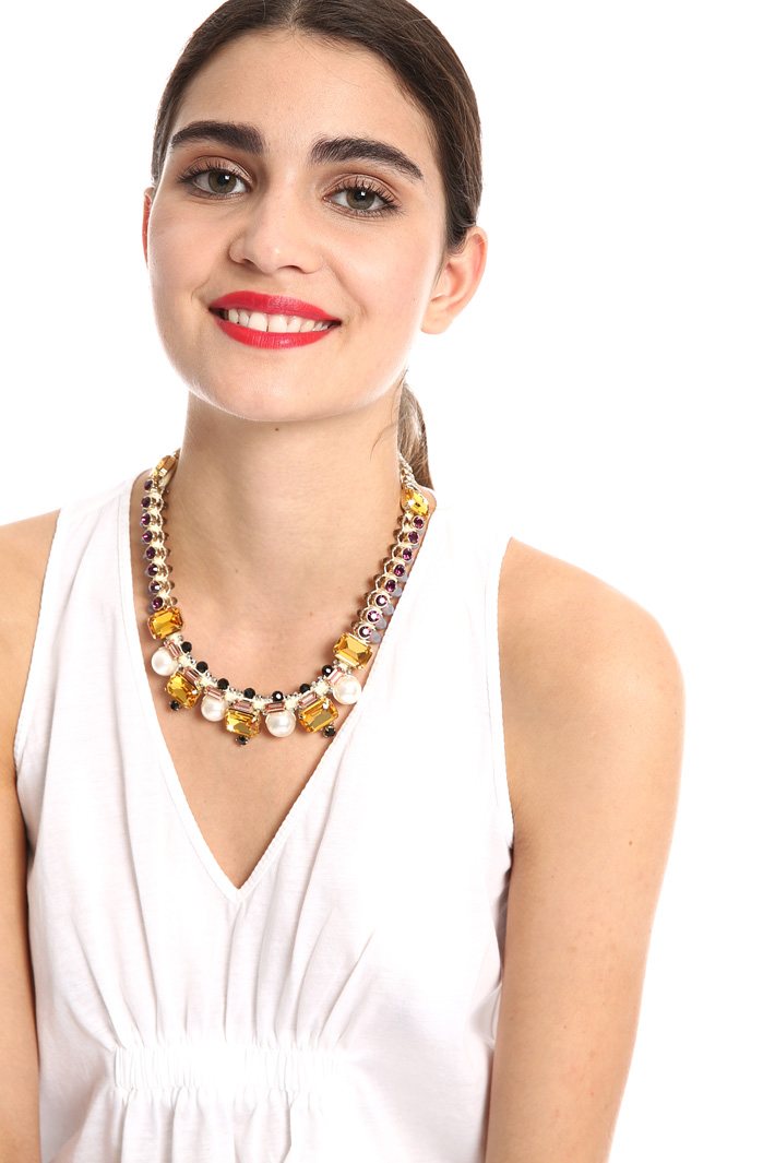Choker with rhinestones
Intrend Choker with rhinestones
Intrend
