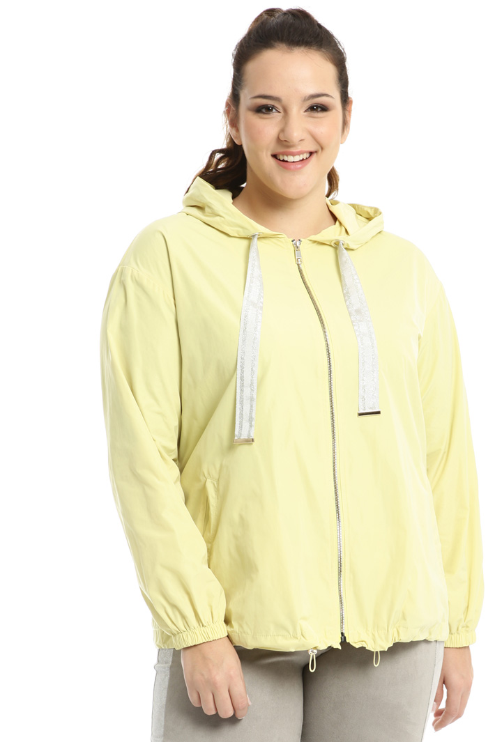 Short taffeta raincoat Intrend Short taffeta raincoat Intrend
