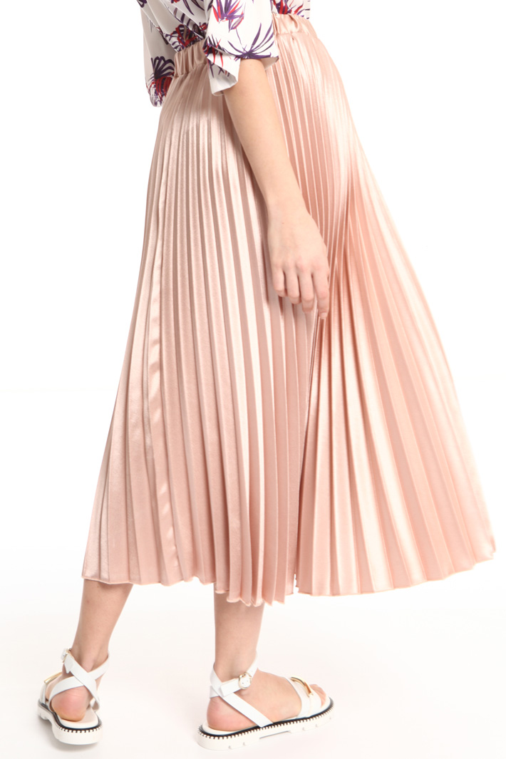 Pleated satin skirt Intrend Pleated satin skirt Intrend