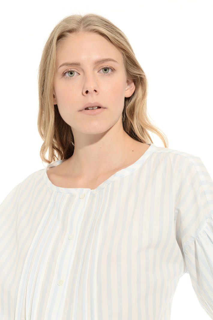 Boxy cotton blouse Intrend Boxy cotton blouse Intrend