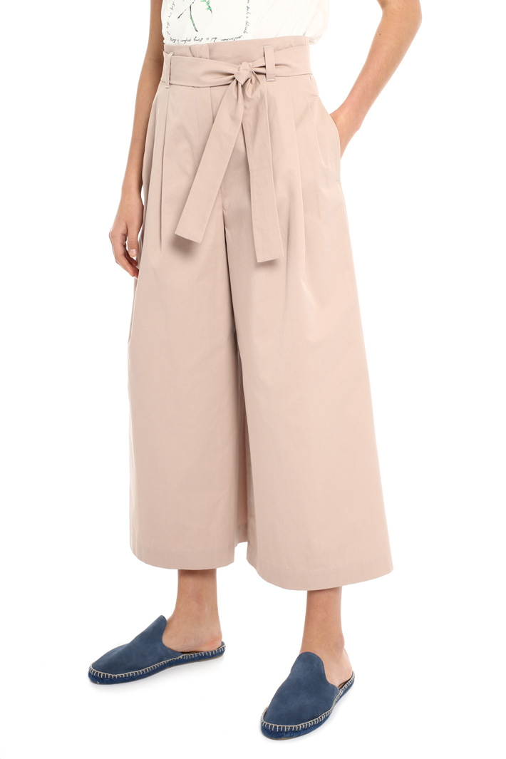 Belted crop cotton trousers Intrend Belted crop cotton trousers Intrend
