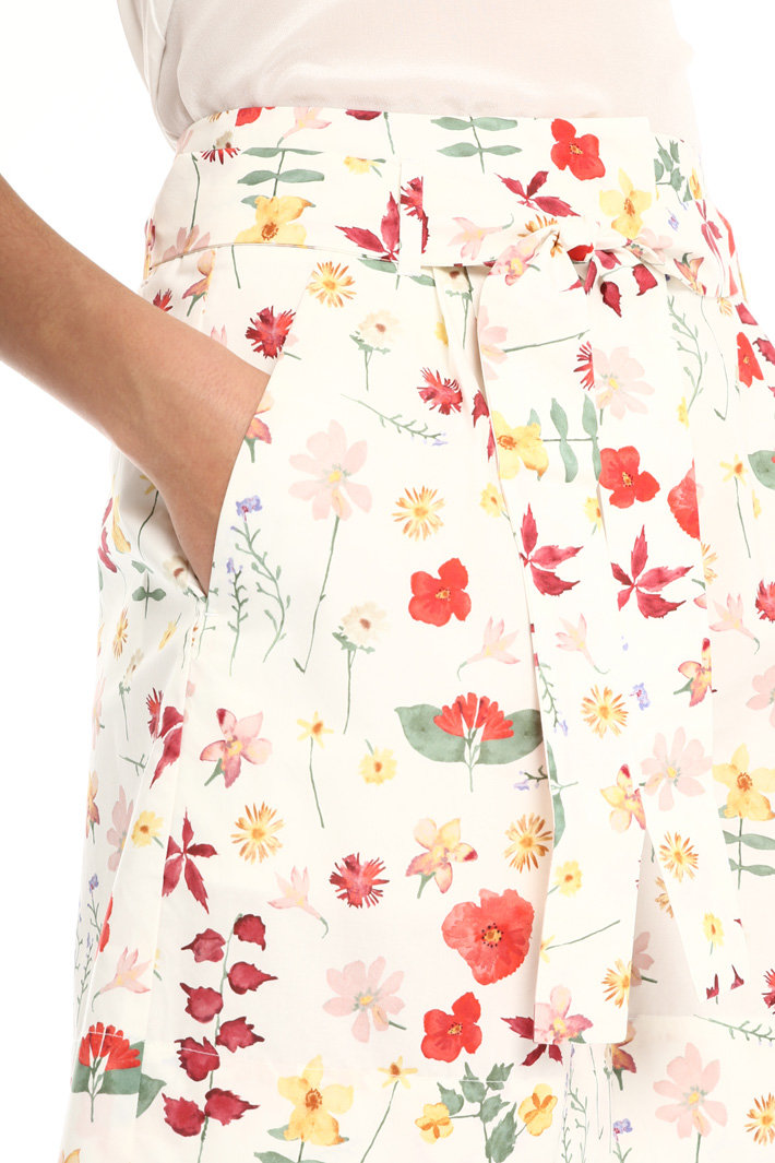 Cotton poplin shorts Intrend Cotton poplin shorts Intrend