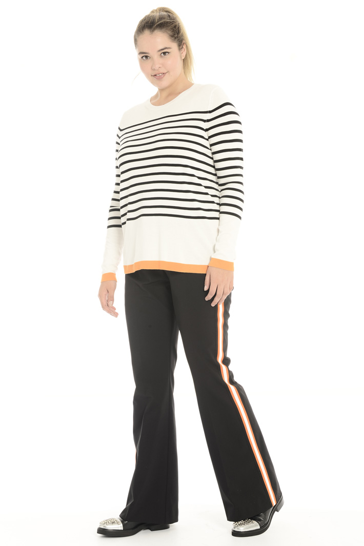 Stretch viscose sweater Intrend Stretch viscose sweater Intrend