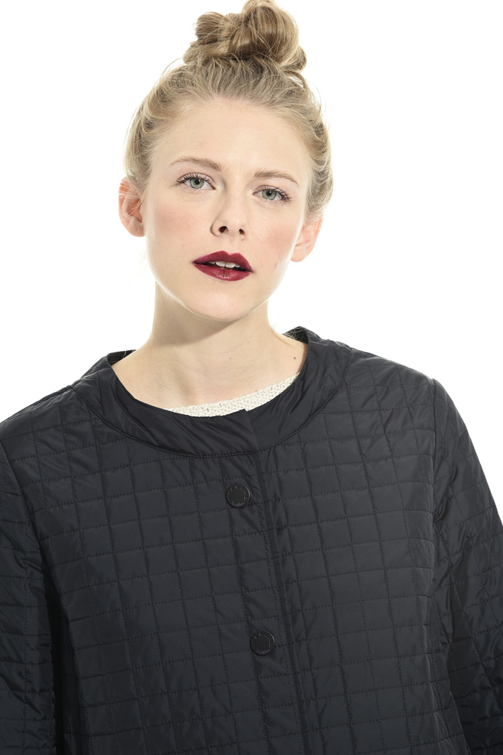 Hooded quilted coat Intrend Hooded quilted coat Intrend