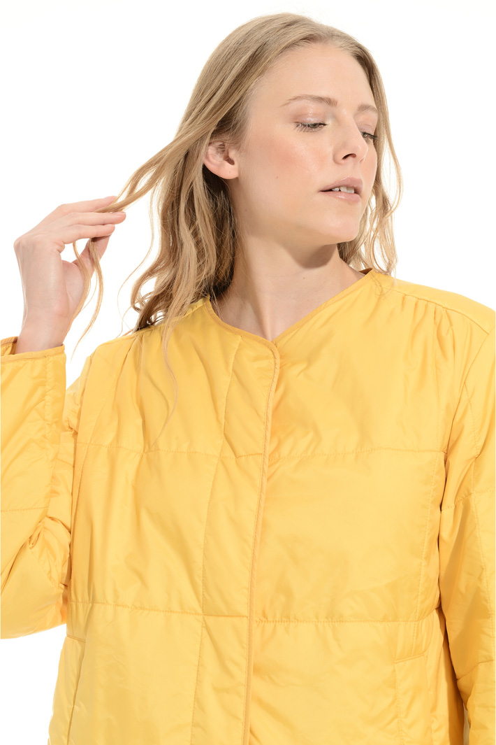 Puffer jacket with press studs Intrend Puffer jacket with press studs Intrend
