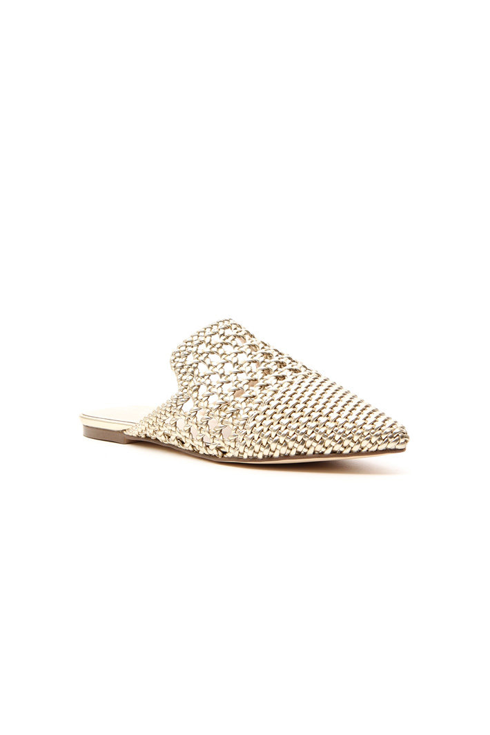 Sabot with weave effect
Intrend Sabot with weave effect
Intrend