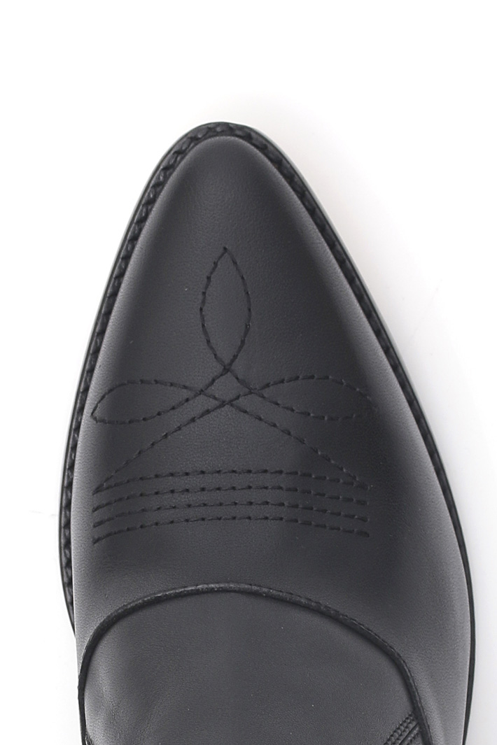 Pointed toe moccasin with heel Intrend Pointed toe moccasin with heel Intrend