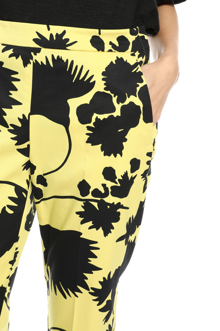 Cotton gabardine trousers Intrend Cotton gabardine trousers Intrend