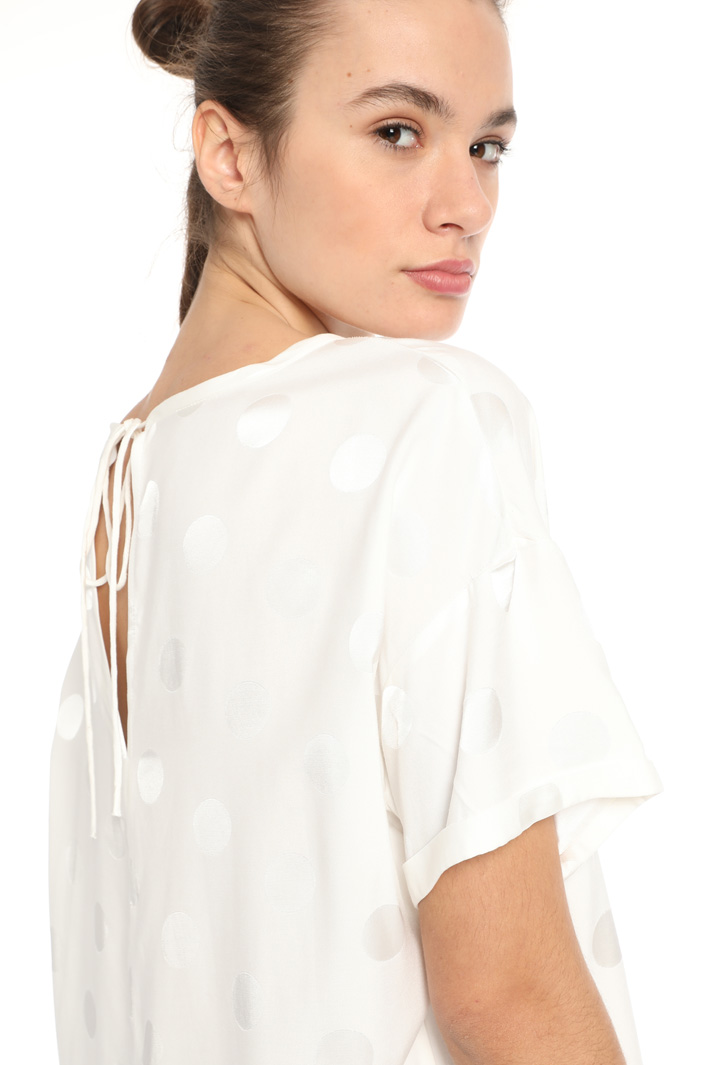 Jacquard viscose blouse Intrend Jacquard viscose blouse Intrend
