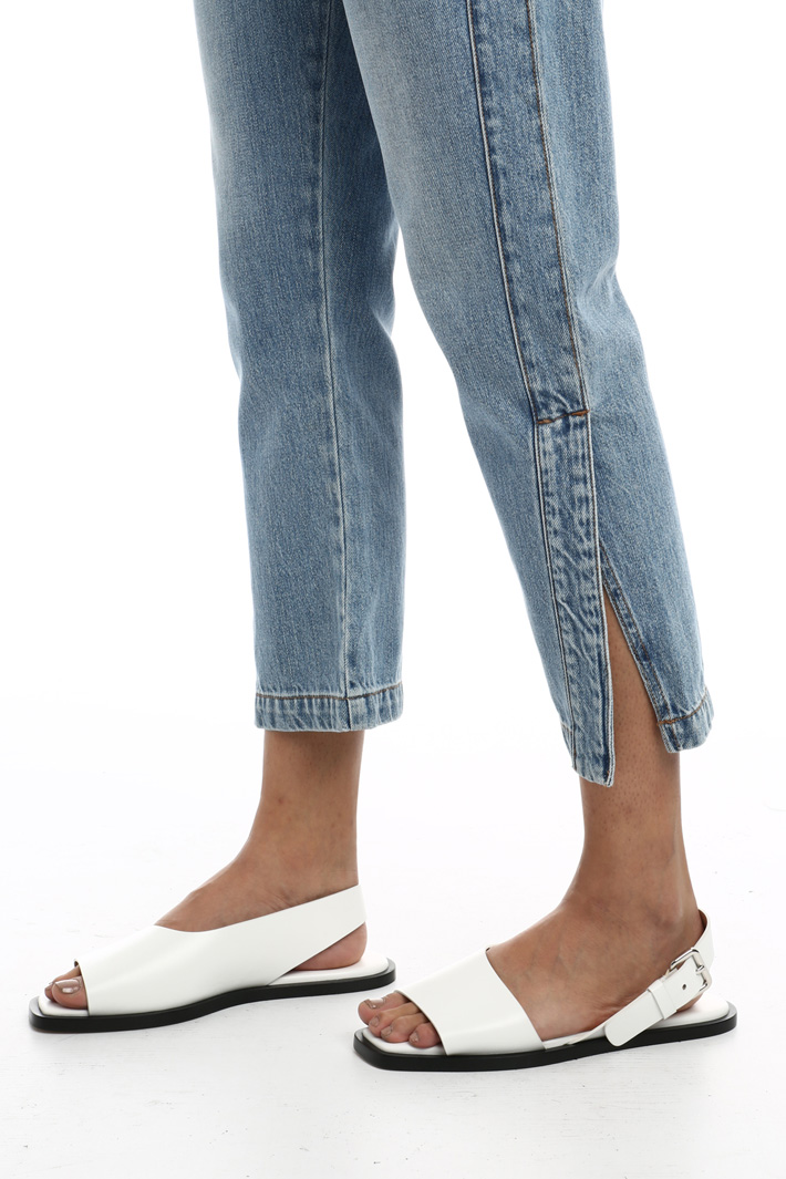 Cropped denim trousers Intrend Cropped denim trousers Intrend