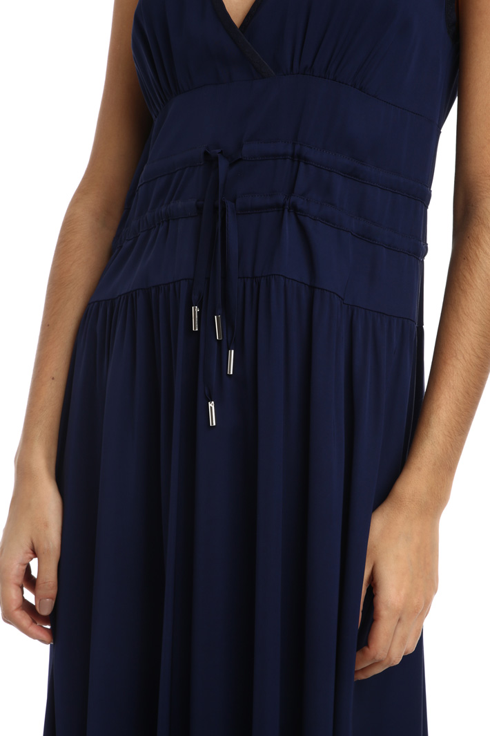 Drawstring waist satin dress Intrend Drawstring waist satin dress Intrend
