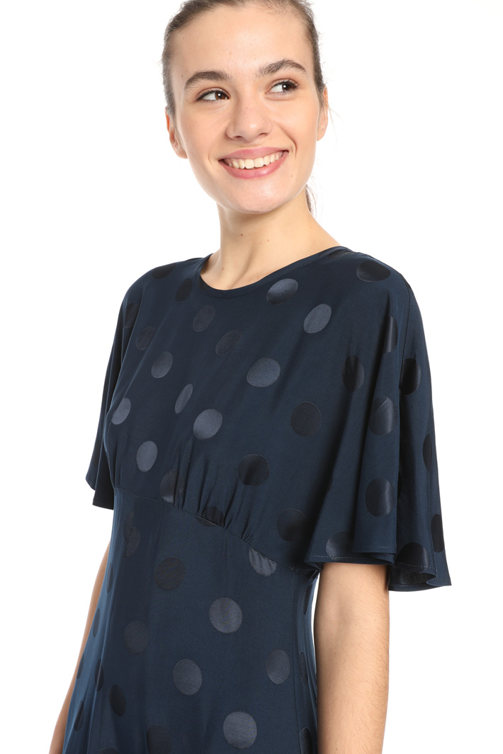 Fluid jacquard dress Intrend Fluid jacquard dress Intrend