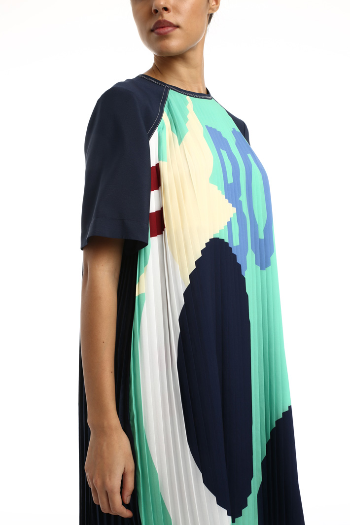 Patterned fluid dress Intrend Patterned fluid dress Intrend
