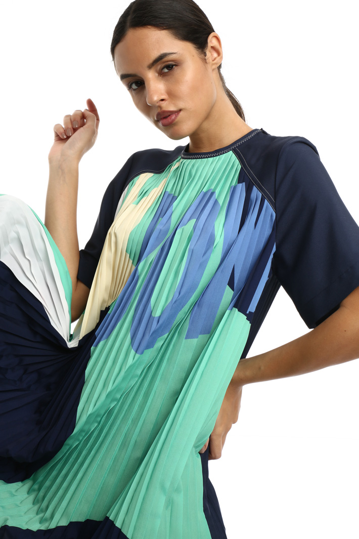 Patterned fluid dress Intrend Patterned fluid dress Intrend