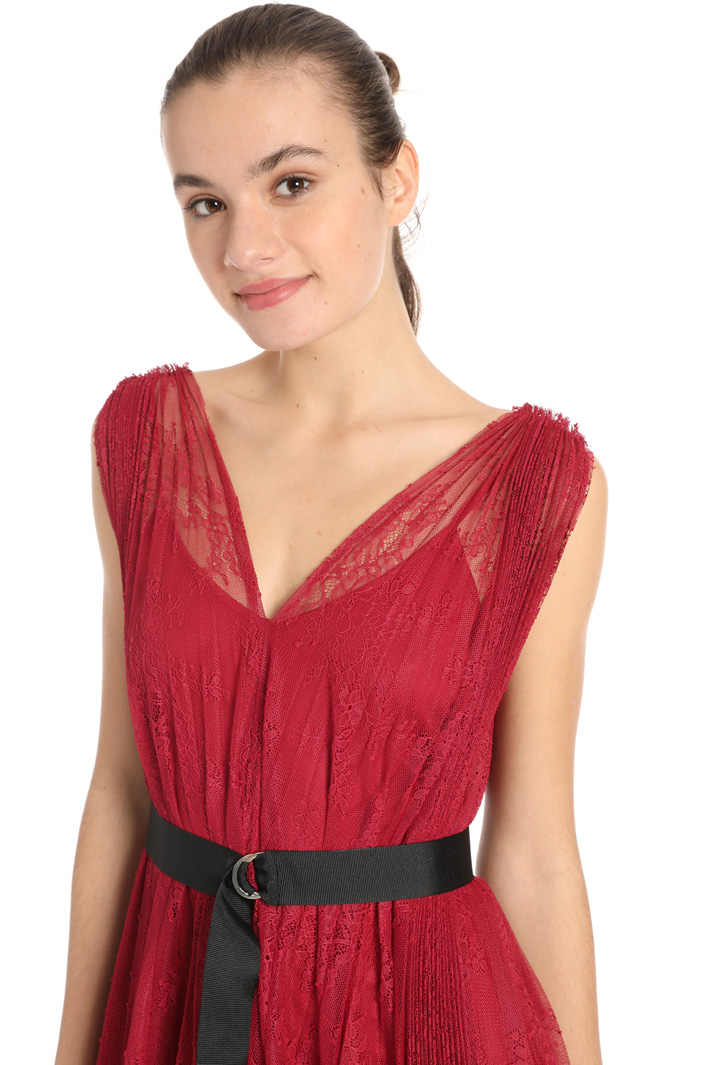 Chantilly lace dress Intrend Chantilly lace dress Intrend