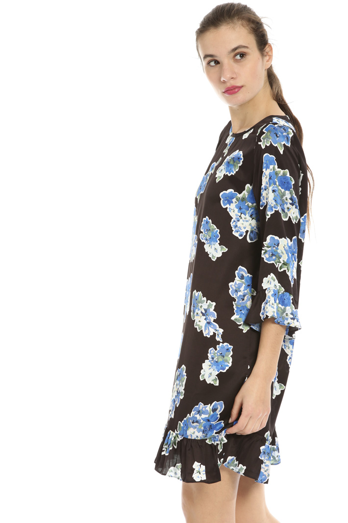 Viscose satin dress Intrend Viscose satin dress Intrend
