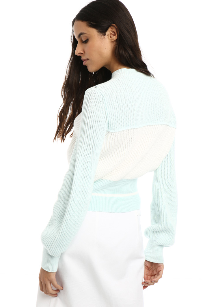 Two-tone ribbed sweater Intrend Two-tone ribbed sweater Intrend