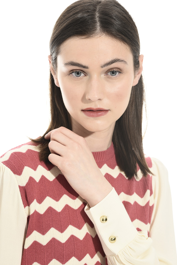 Sweater with sablé sleeve Intrend Sweater with sablé sleeve Intrend