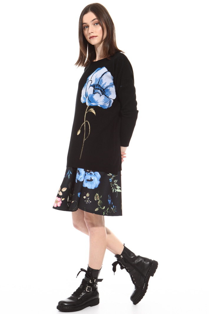 Maxi flower sweater Intrend Maxi flower sweater Intrend