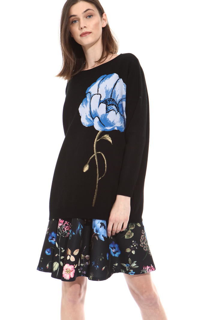 Maxi flower sweater Intrend Maxi flower sweater Intrend
