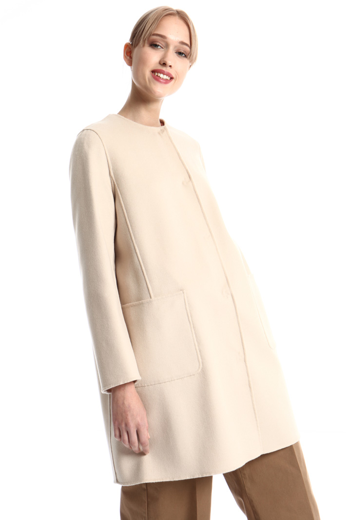 Cappotto morbido in lana Intrend Cappotto morbido in lana Intrend