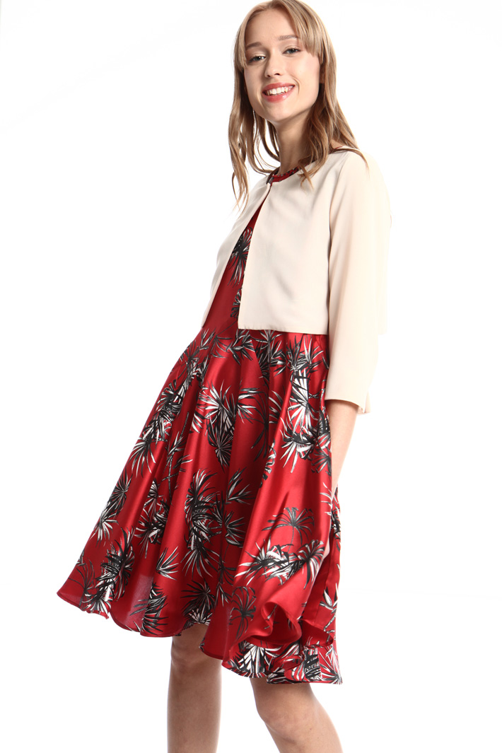 Shrug in the crepe fabric Intrend Shrug in the crepe fabric Intrend