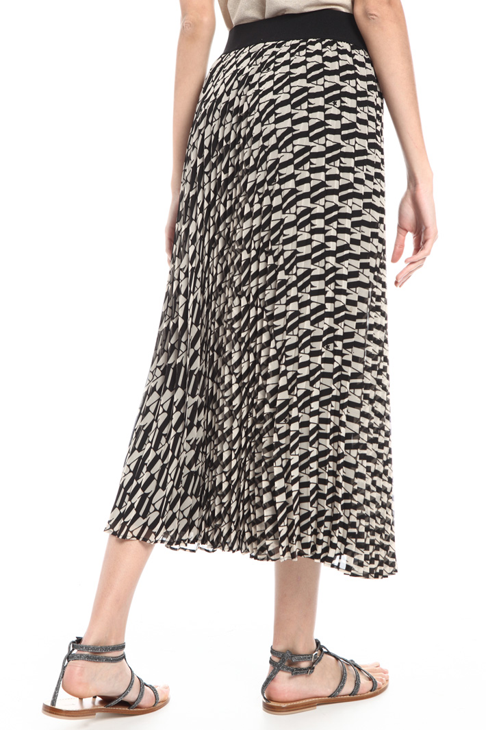 Pleated georgette skirt Intrend Pleated georgette skirt Intrend