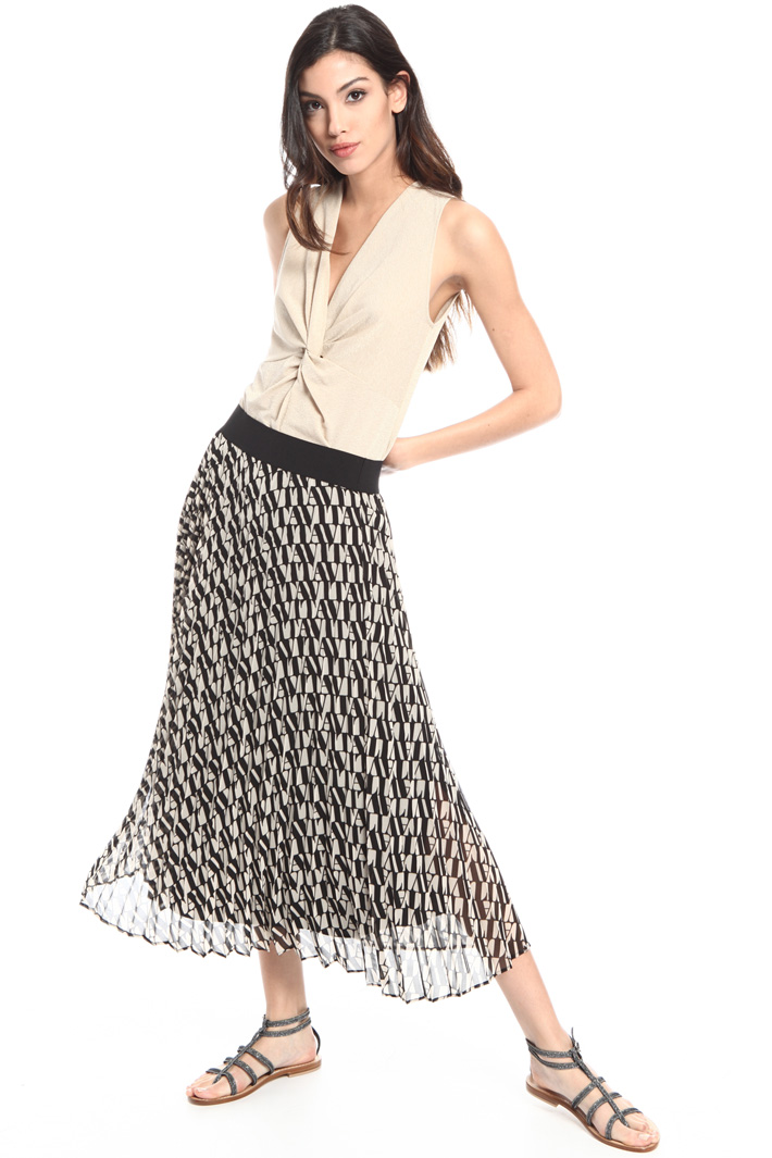 Pleated georgette skirt Intrend Pleated georgette skirt Intrend