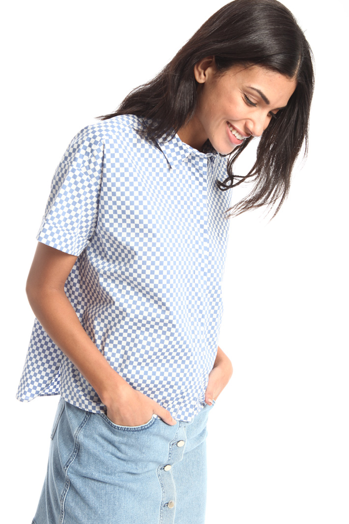 Printed boxy shirt Intrend Printed boxy shirt Intrend