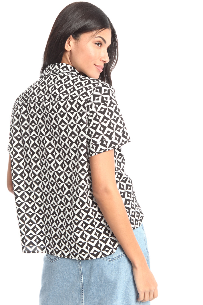Geometrical pattern shirt Intrend Geometrical pattern shirt Intrend