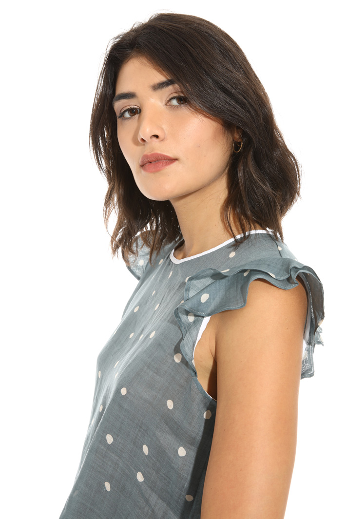 Frilled cap sleeve top Intrend Frilled cap sleeve top Intrend