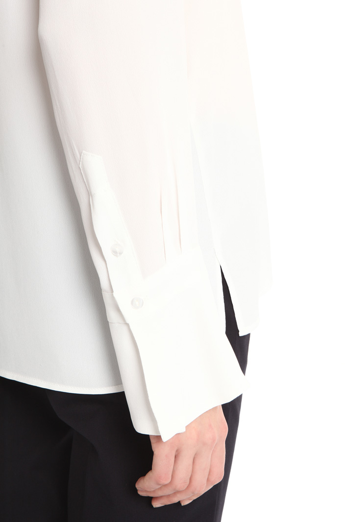 Blusa in tessuto crepe Intrend Blusa in tessuto crepe Intrend