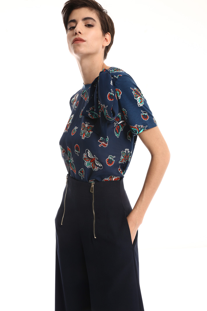 Flared gabardine trousers Intrend Flared gabardine trousers Intrend