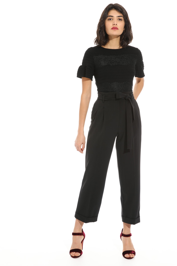 Belted cropped trousers Intrend Belted cropped trousers Intrend
