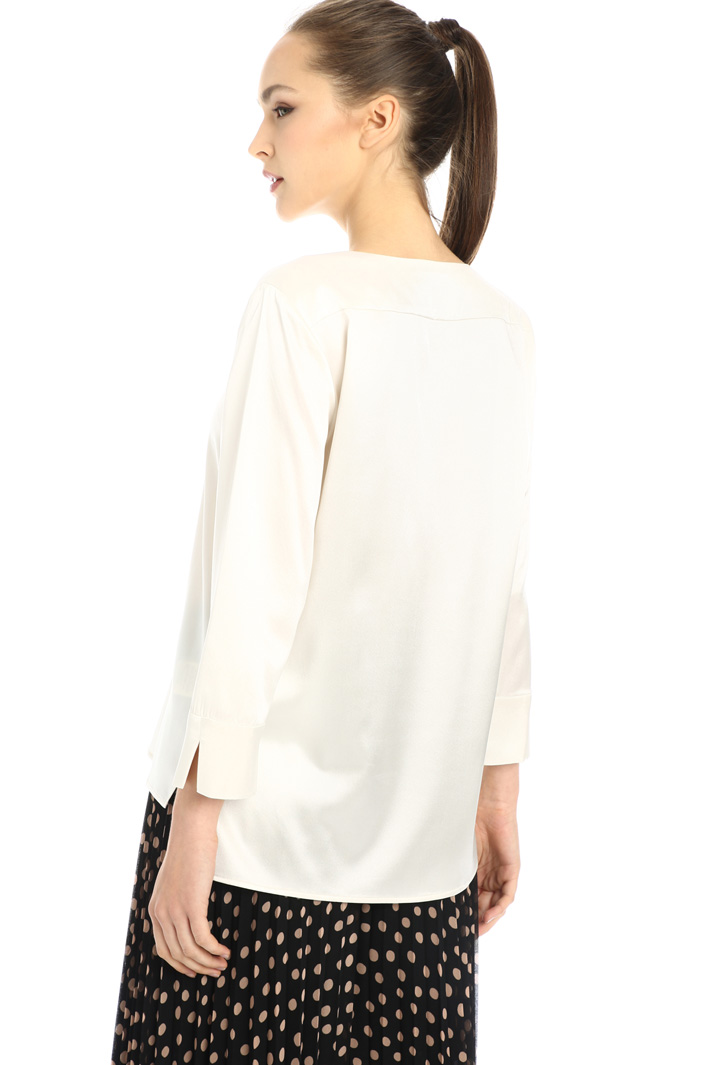 Silk satin blouse Intrend Silk satin blouse Intrend