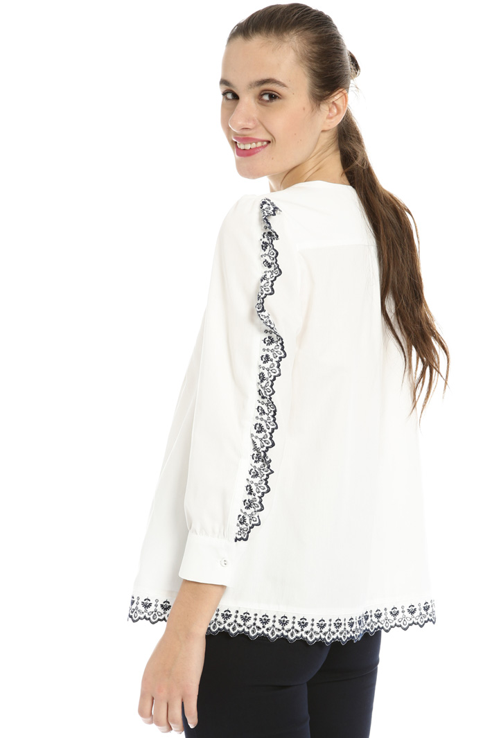 Embroidered cotton blouse Intrend Embroidered cotton blouse Intrend