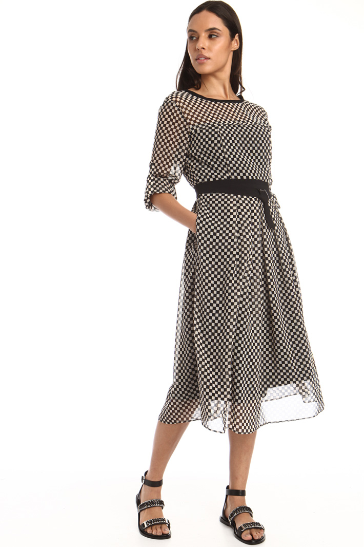 Crepe midi dress Intrend Crepe midi dress Intrend