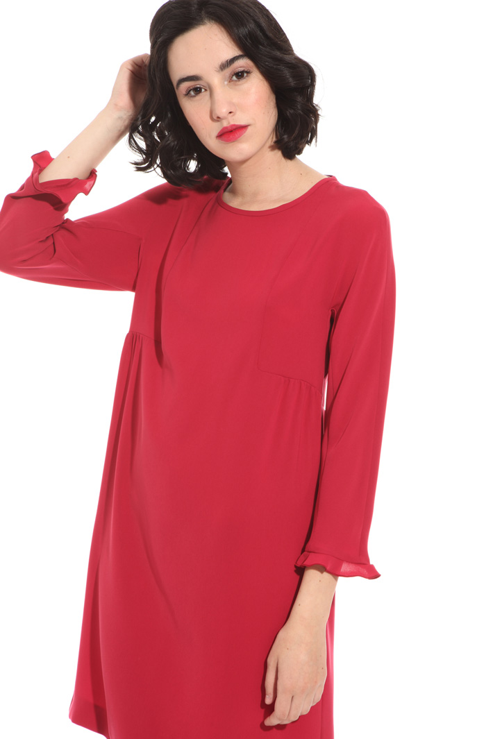 Frilled sleeve crepe dress Intrend Frilled sleeve crepe dress Intrend