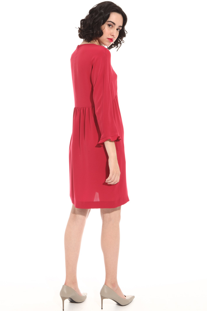 Frilled sleeve crepe dress Intrend Frilled sleeve crepe dress Intrend