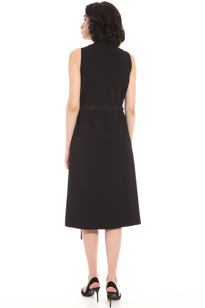 Dress with contrasting belt Intrend Dress with contrasting belt Intrend