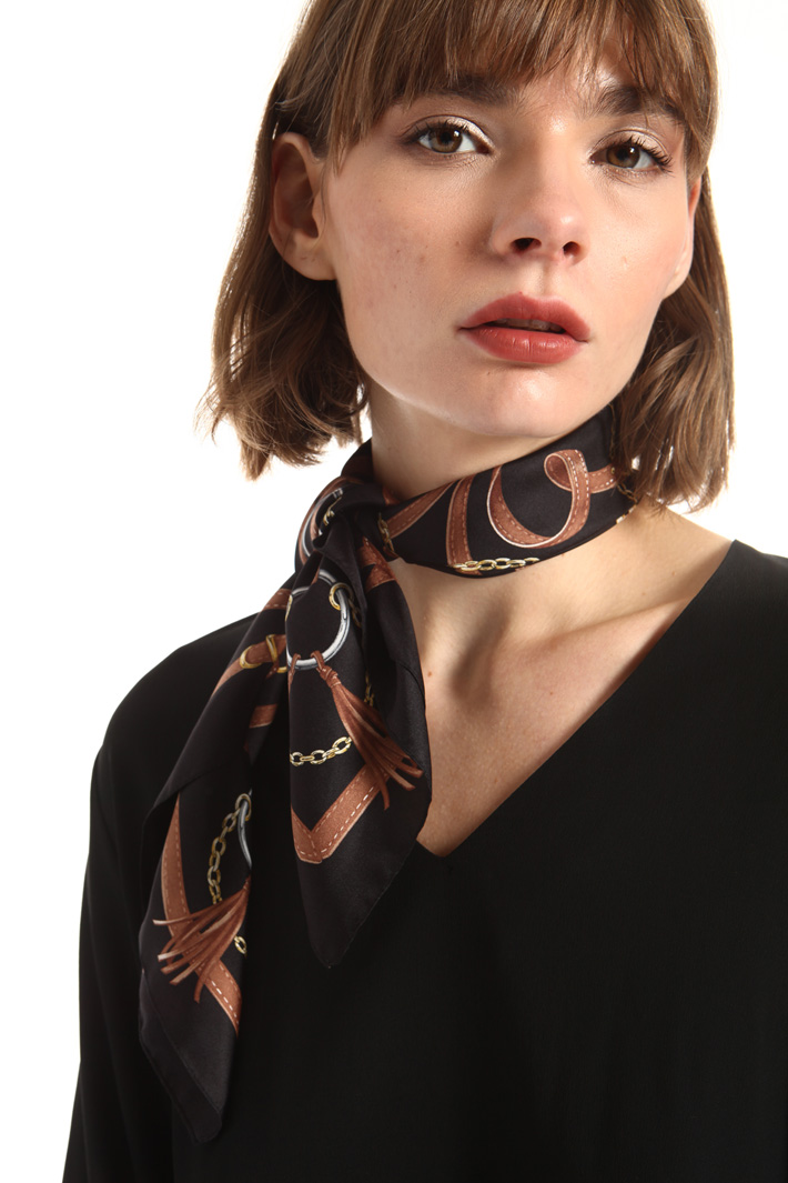 Pure silk foulard Intrend Pure silk foulard Intrend