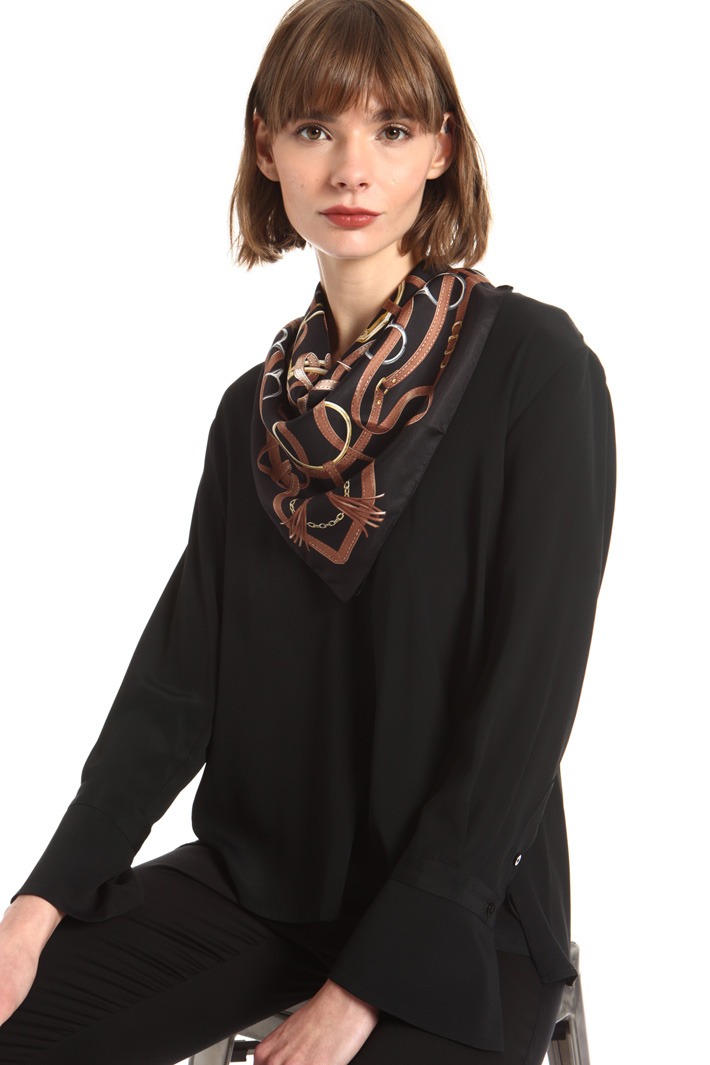 Pure silk foulard Intrend Pure silk foulard Intrend