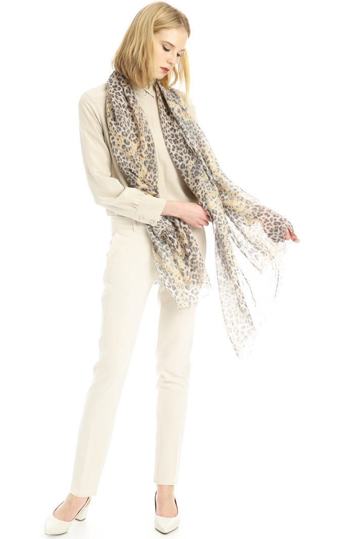 Fringed viscose foulard Intrend Fringed viscose foulard Intrend