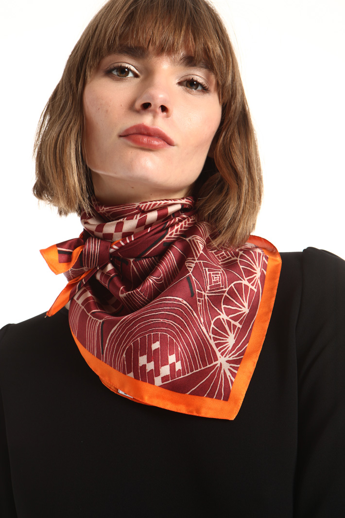 Pure silk foulard Intrend Pure silk foulard Intrend