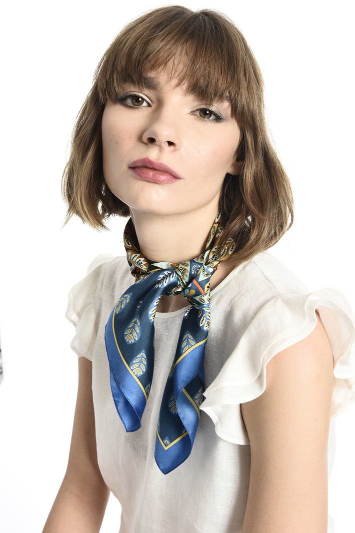 Pure silk foulard Intrend Pure silk foulard Intrend